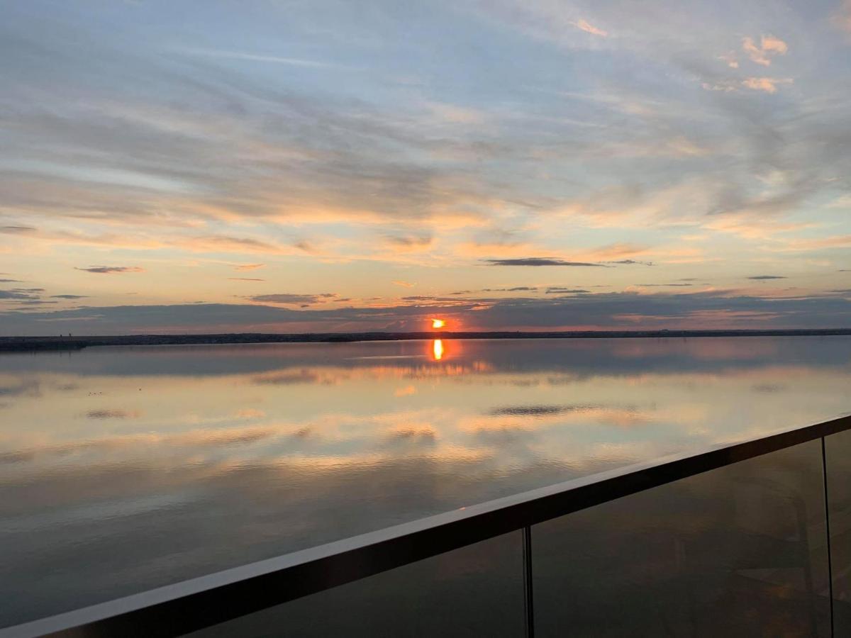 Apartment Sunset Lake View Mamaia Eksteriør billede